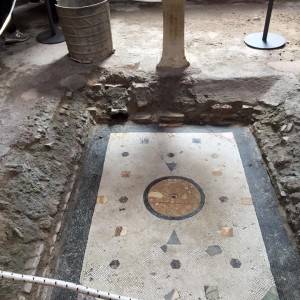 Pompei, casa di Fabius Amandio pavimento e triclinio