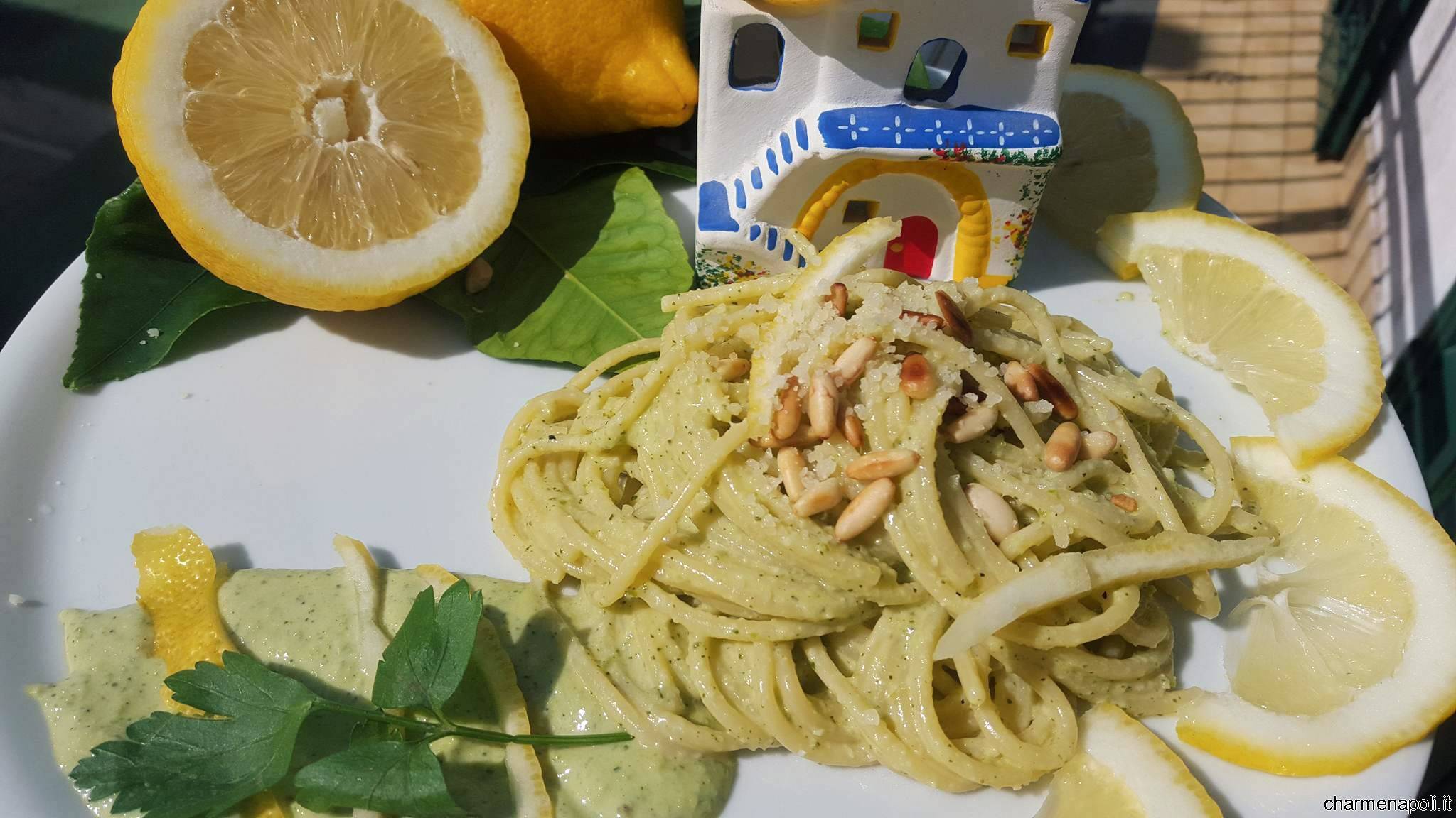 Spaghetti al pesto di limoni di Procida