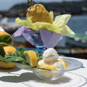 bar gelateria procida gelato artigianale chiaro di luna