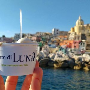 bar gelateria procida gelato artigianale chiaro di luna