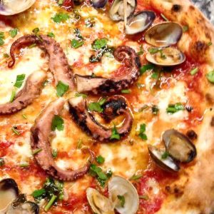 ristorante pizzeria centro storico napoli casa tua al duomo