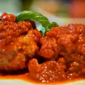 polpette con la salsa, ragù,  ricetta napoletana