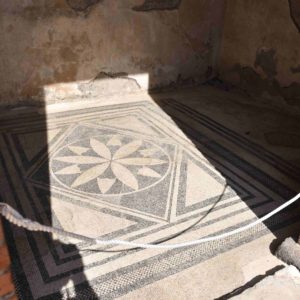 casa-mosaici-geometrici-pompei