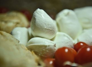 mozzarella campana premiata da Gambero Rosso Castelvoltuno